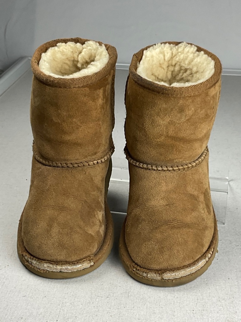 UGG Australia Classic Short Boots Chestnut Toddler Size 10 Sheepskin 5251T